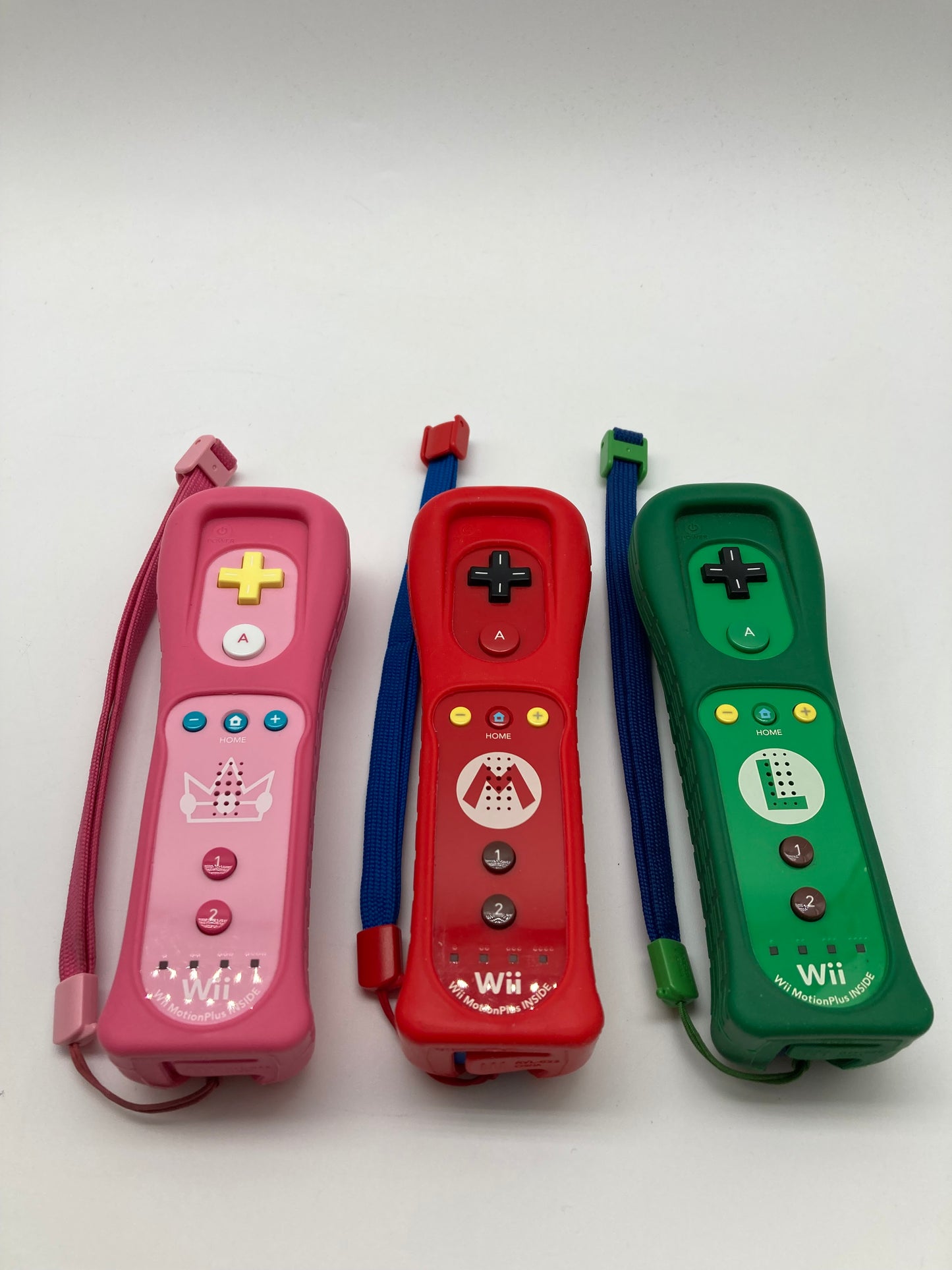 ニンテンドー Wii リモコン モーションプラス マリオ/ルイージ/ピーチ姫 3本セット 1015-405