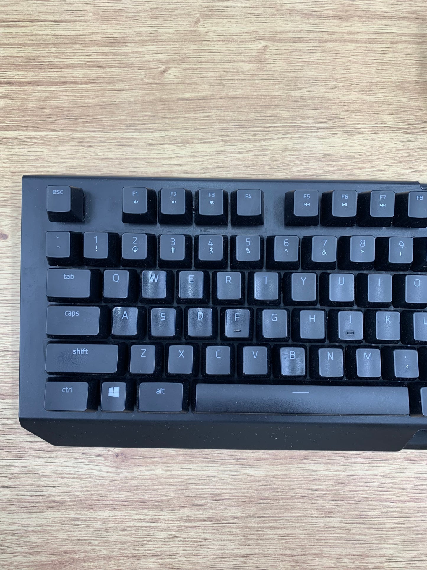 Razer ゲーミングキーボード RZ03-0176 BlackWidow X Chroma 1203-502