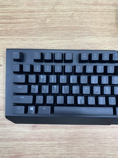 Razer ゲーミングキーボード RZ03-0176 BlackWidow X Chroma 1203-502
