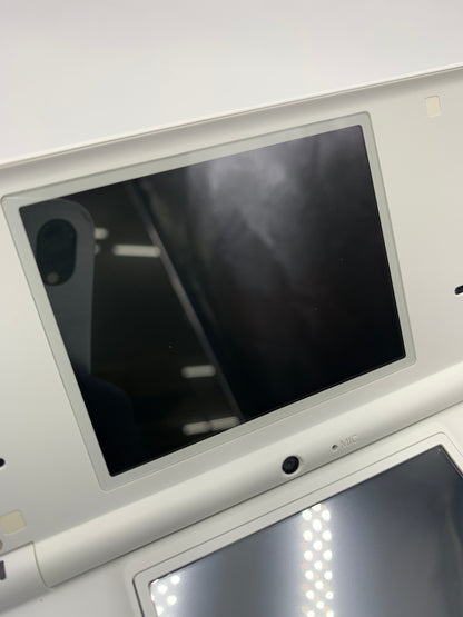 ニンテンドー DSi 本体 ホワイト  TWL-001 動作確認済み 1010-201