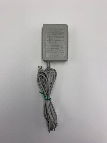 ニンテンドー DSi 本体 ホワイト  TWL-001 動作確認済み 1010-201