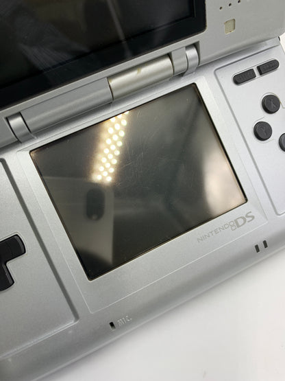 ニンテンドー DS 本体 NTR-001  プラチナシルバー 動作確認済み 1014-203