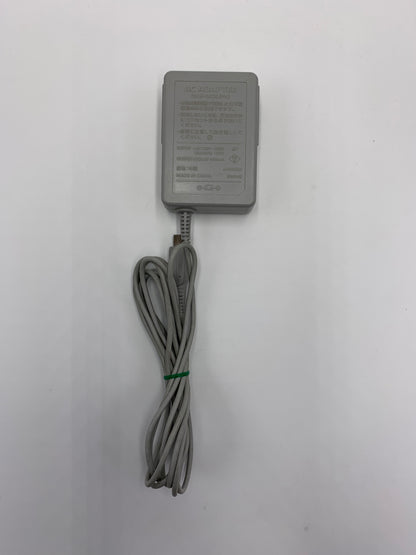 ニンテンドー DSi 本体 レッド  TWL-001 動作確認済み 1014-213