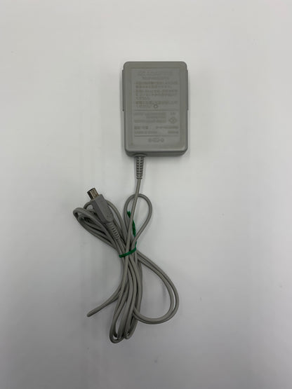 [動作OK]ニンテンドー DSi 本体 レシラム・ゼクロムエディション  TWL-001  1027-201