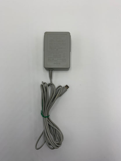 [動作OK]ニンテンドー DSi LL 本体  UTL-001 スーパーマリオ 25周年記念モデル 1027-202