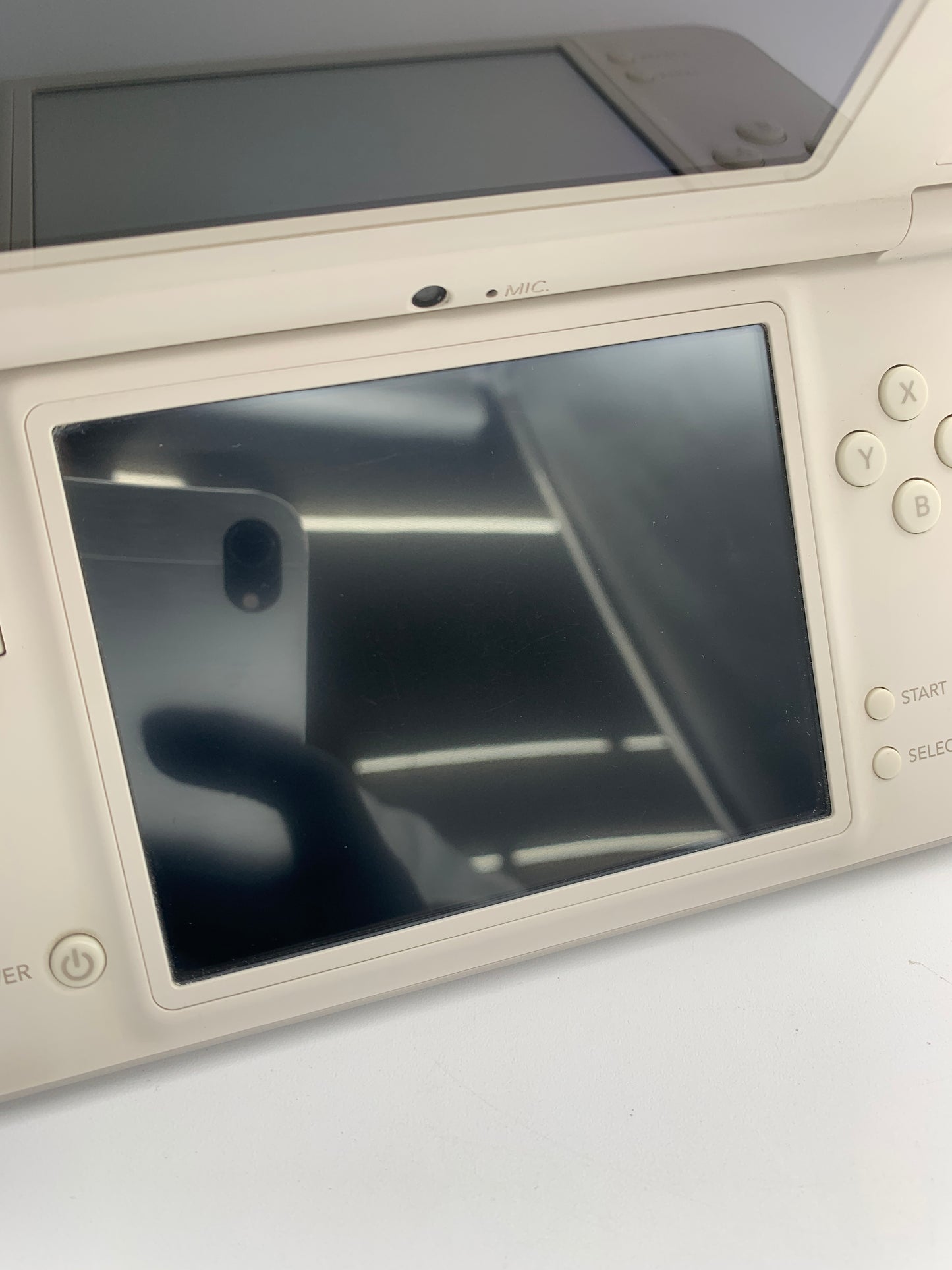 [動作OK]ニンテンドー DSi LL 本体  UTL-001 ホワイト 1029-208