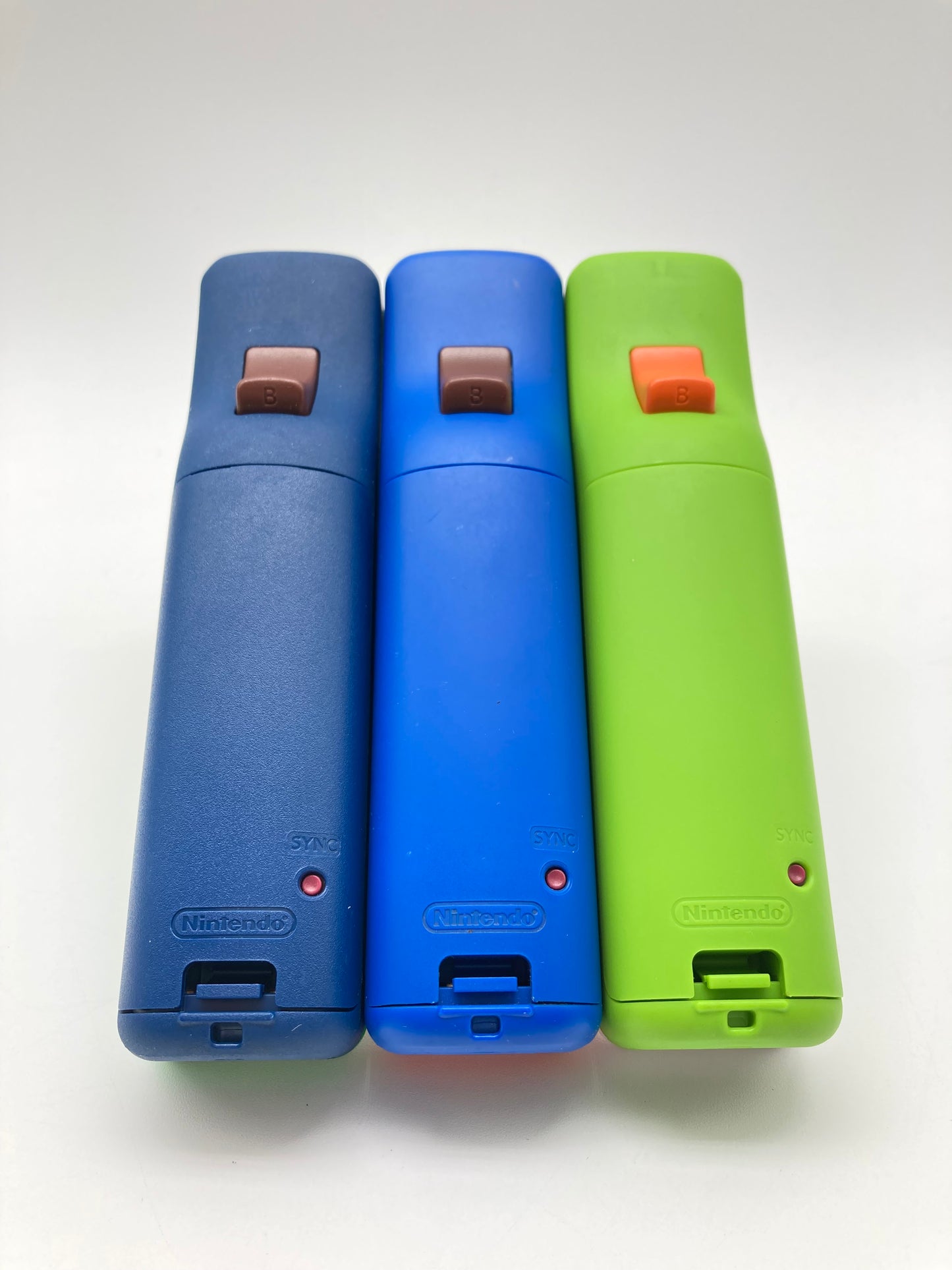 ニンテンドー Wii リモコン モーションプラス マリオ/ルイージ/ヨッシー 3本セット 1015-406