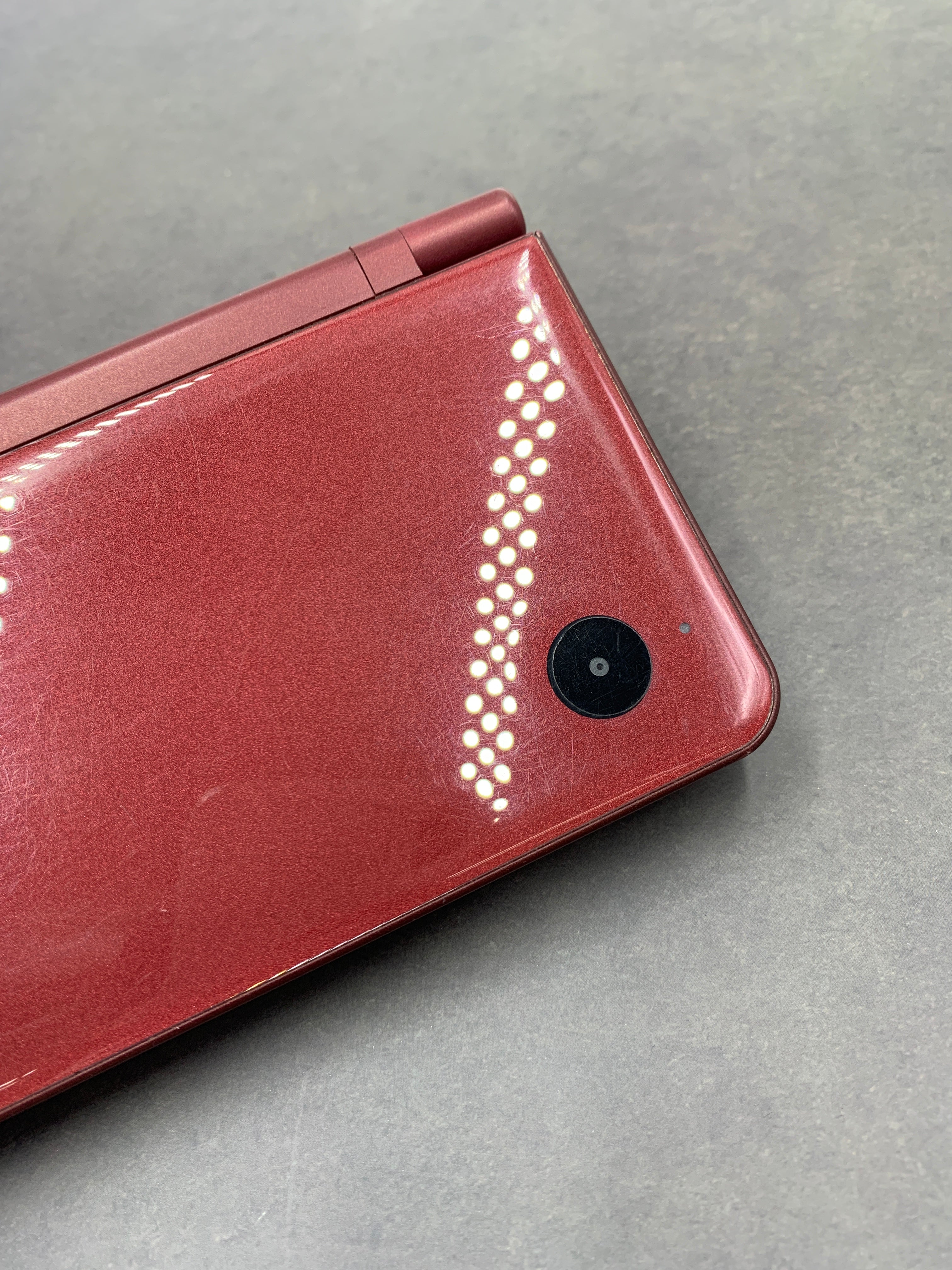 ニンテンドー DSi LL 本体 UTL-001 ワインレッド 1218-216 – モノコネ