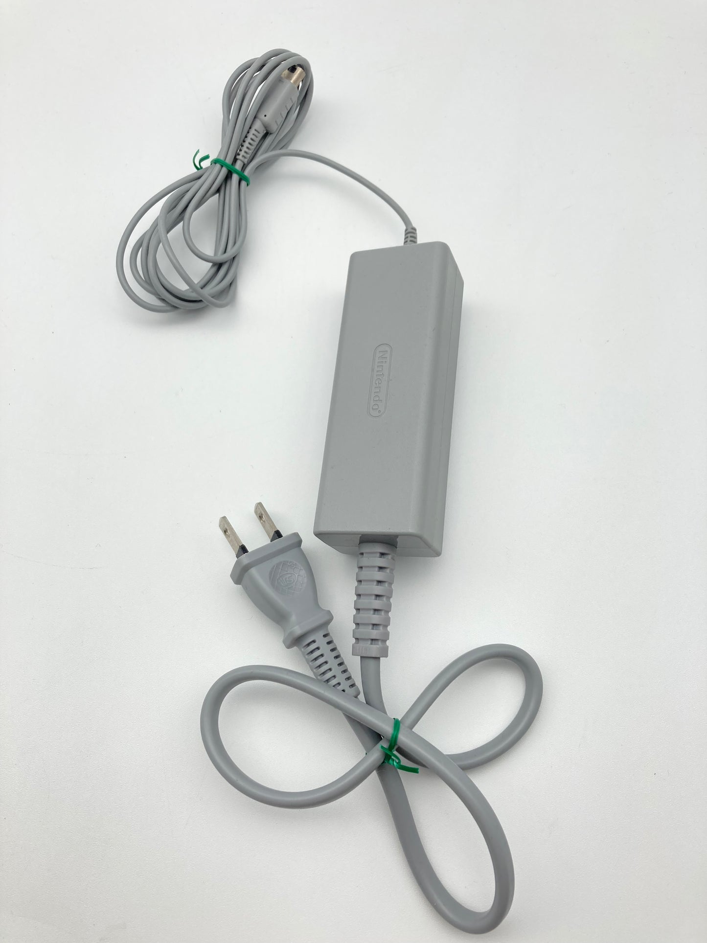 ニンテンドー WiiU ゲームパッド タッチペン&充電ケーブル付き 1016-404