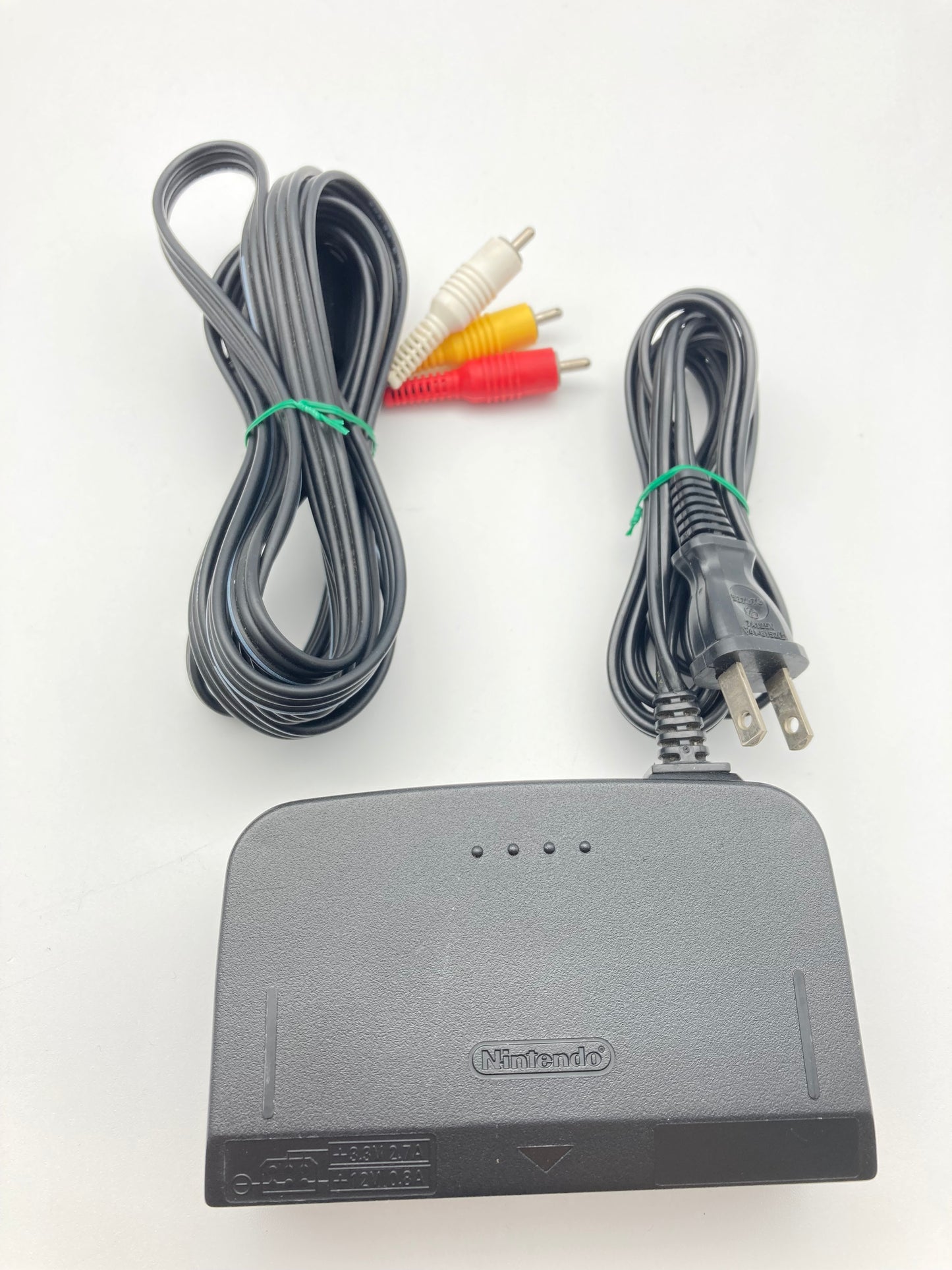 ニンテンドー 64 本体 ポケモン ピカチュウ ブルー動作OK 付属品付き 1017-401