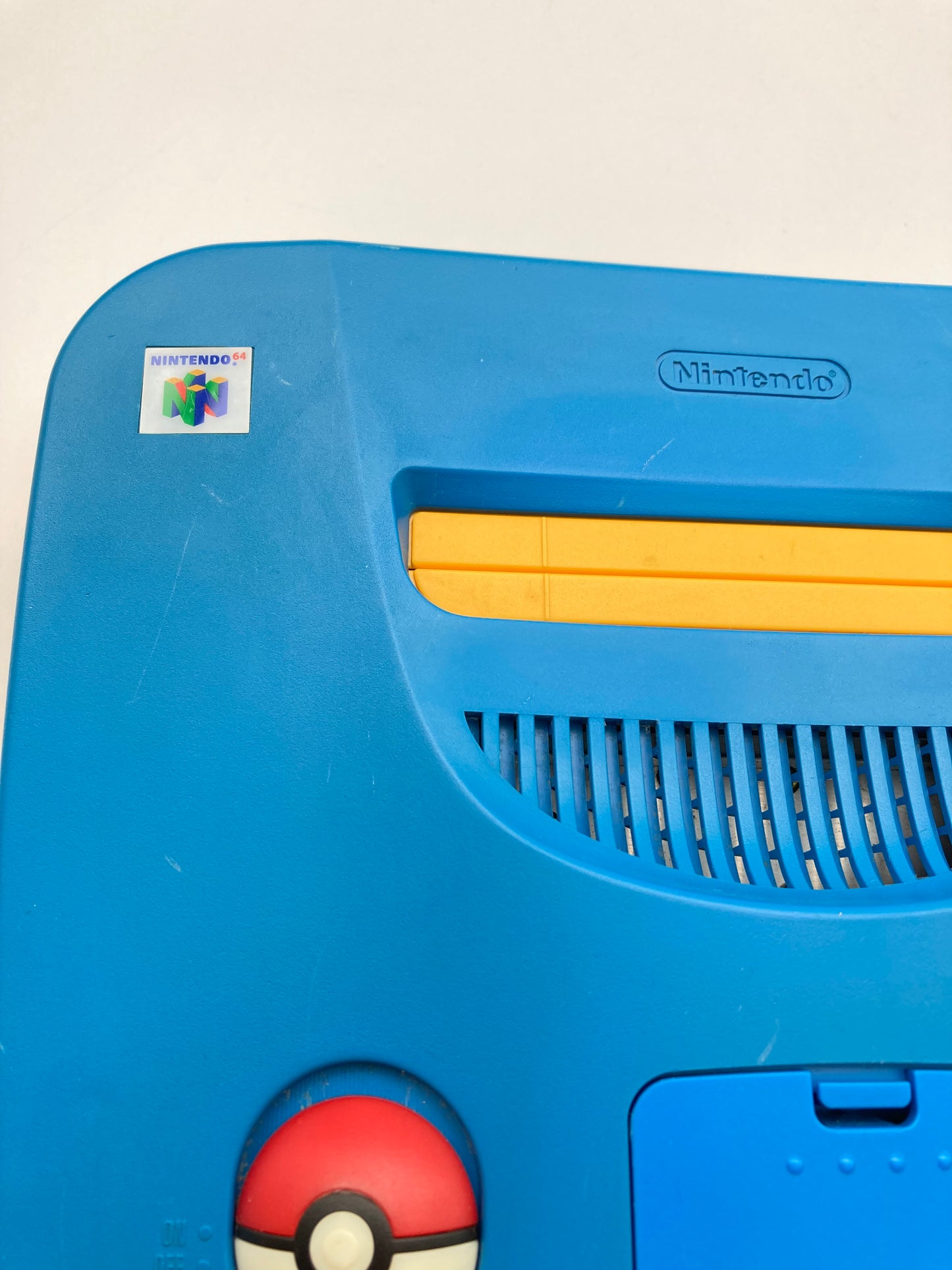 ニンテンドー 64 本体 ポケモン ピカチュウ ブルー動作OK 付属品付き 1017-401