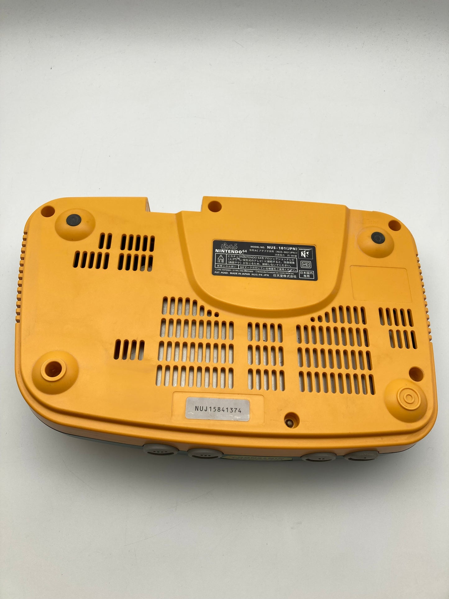 ニンテンドー 64 本体 ポケモン ピカチュウ ブルー動作OK 付属品付き 1017-404