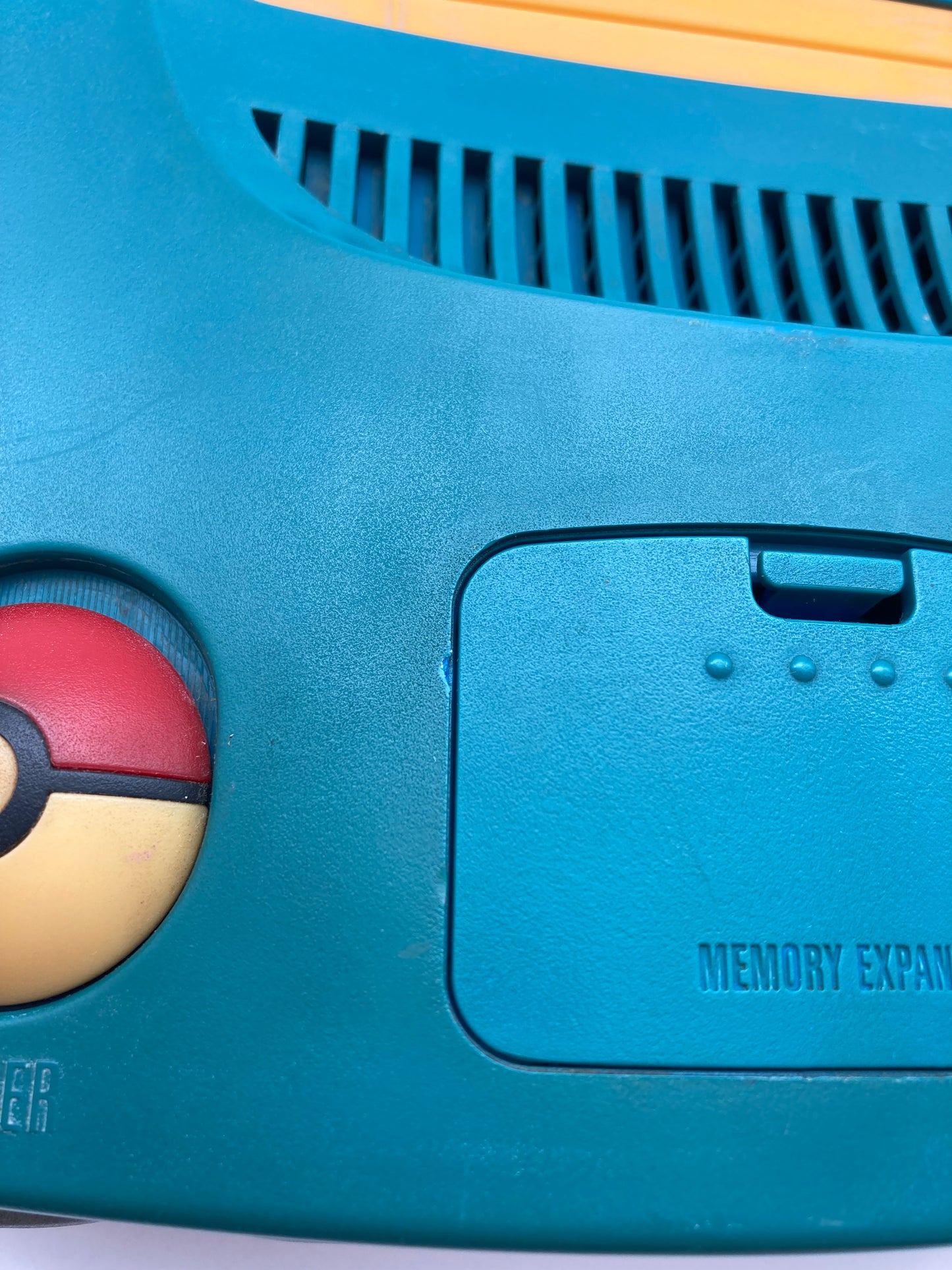 ニンテンドー 64 本体 ポケモン ピカチュウ ブルー動作OK 付属品付き 1017-404