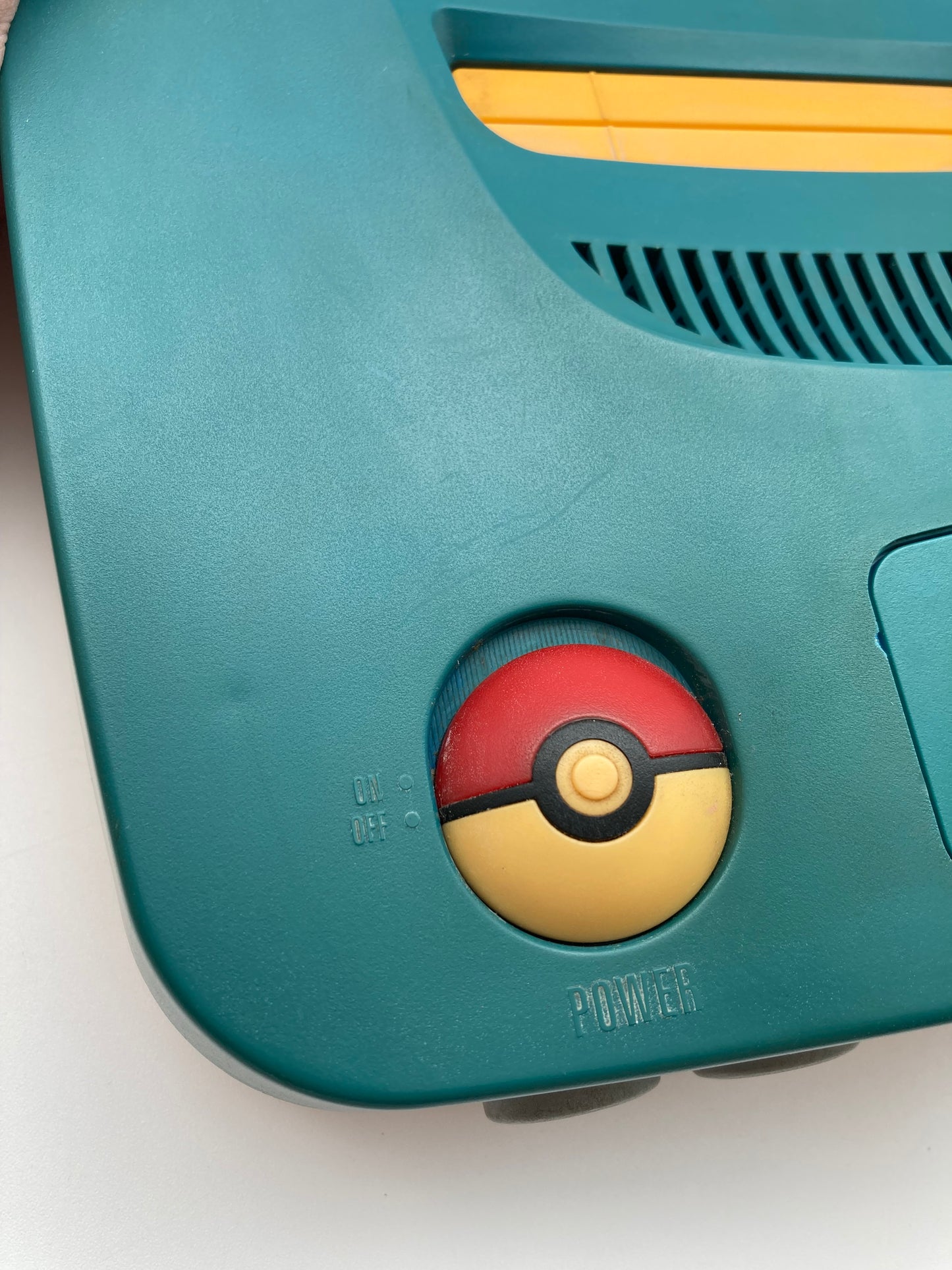 ニンテンドー 64 本体 ポケモン ピカチュウ ブルー動作OK 付属品付き 1017-404