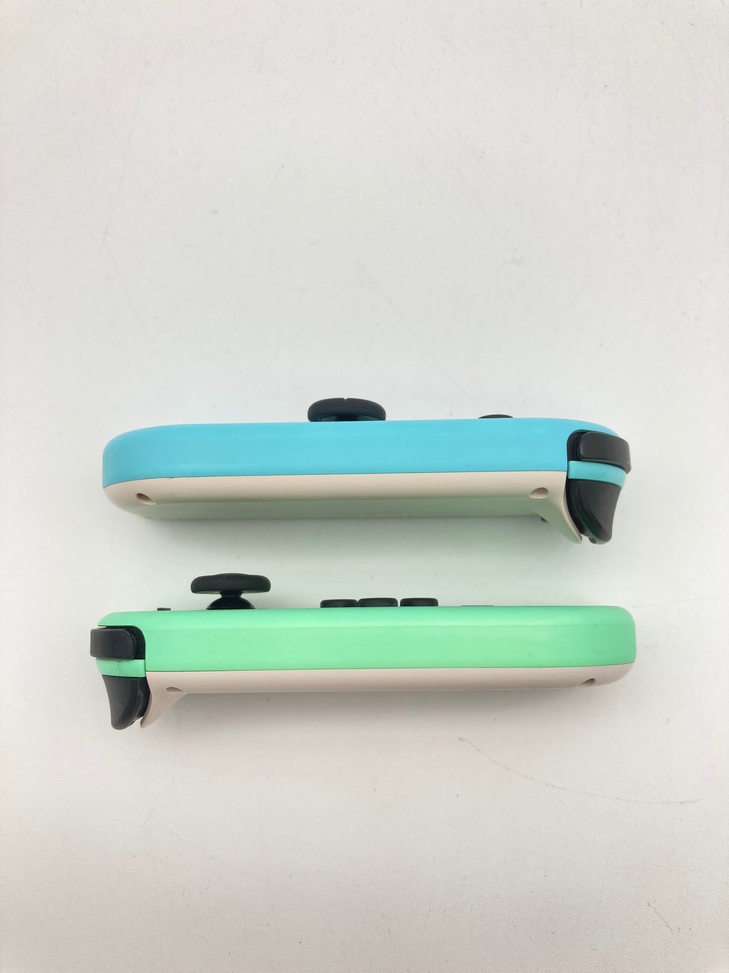 Nintendo Switch ジョイコン左右ペア あつまれどうぶつの森 1031-501
