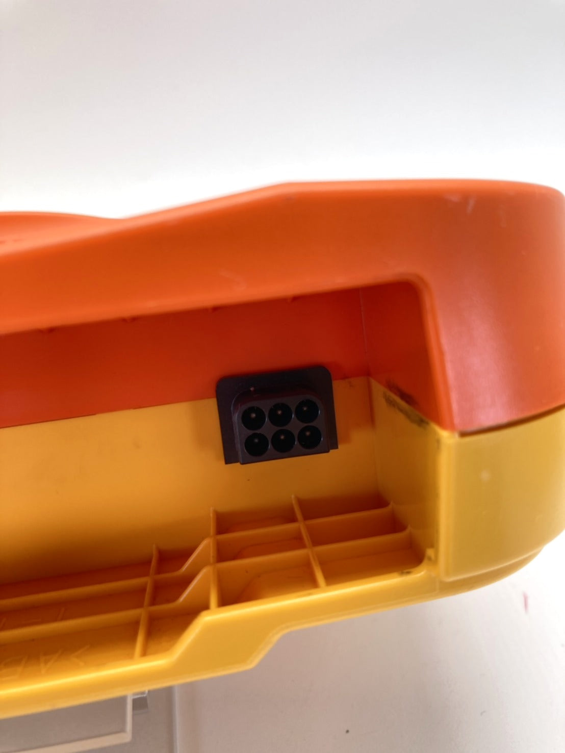 ニンテンドー 64 本体 ポケモン ピカチュウ【オレンジ&イエロー】動作OK 付属品付き 1208-706